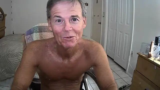 Snapshot of nakeedcowboi65 chatting on October 4, 2025, 8:07 pm nakeedcowboi65 online show from October 4, 2025, 8:07 pm