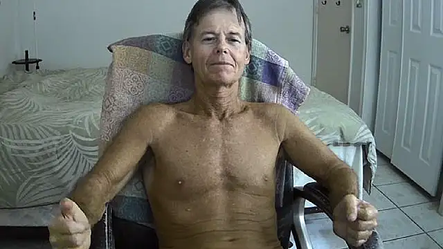 Snapshot of nakeedcowboi65 chatting on November 5, 2025, 5:07 am nakeedcowboi65 online show from November 5, 2025, 5:07 am