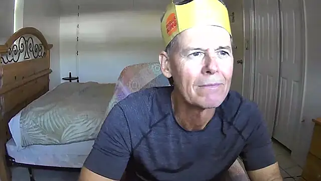 Snapshot of nakeedcowboi65 chatting on December 22, 2025, 6:27 pm nakeedcowboi65 online show from December 22, 2025, 6:27 pm