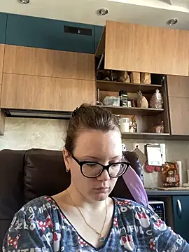 AngelaWhiti online show from April 15, 2026, 8:54 am