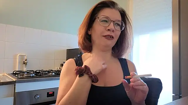 jennylovence online show from February 17, 2026, 7:49 am