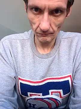 maciej online show from July 25, 2026, 7:39 am