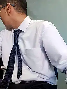 Business dickkk online show from December 24, 2024, 9:55 pm