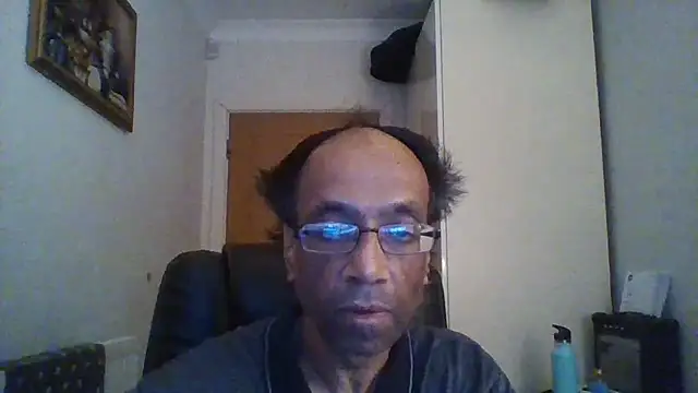 rauncher1 online show from December 16, 2025, 9:14 am