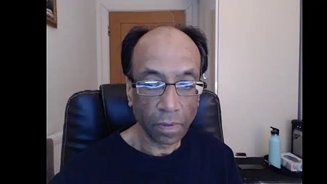 rauncher1 online show from April 14, 2026, 8:09 am