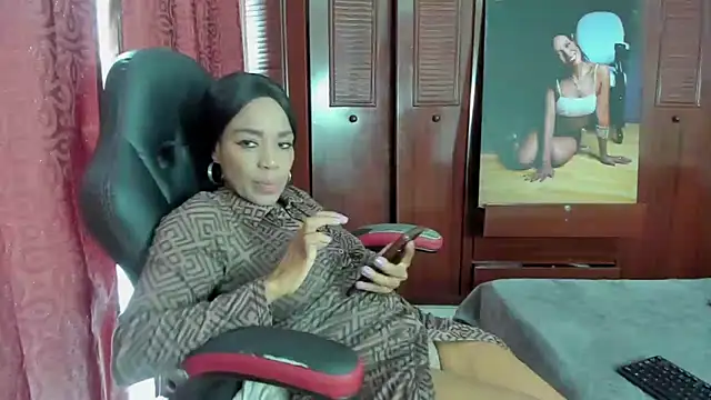 Snapshot of LUISSA_ chatting on September 9, 2025, 12:26 pm LUISSA online show from September 9, 2025, 12:26 pm