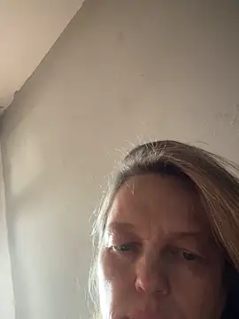 Snapshot of Susanel chatting on September 24, 2025, 11:46 am Susanel online show from September 24, 2025, 11:46 am