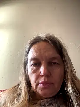 Snapshot of Susanel chatting on November 5, 2025, 12:27 pm Susanel online show from November 5, 2025, 12:27 pm