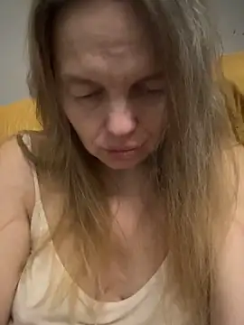 Susanel online show from November 29, 2025, 12:02 am