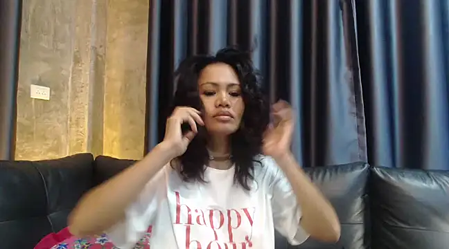 Snapshot of nareethai chatting on January 25, 2025, 6:23 am nareethai online show from January 25, 2025, 6:23 am