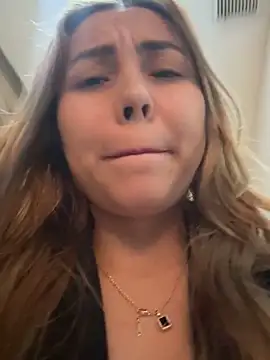 Snapshot of Brittanyrosexx chatting on February 25, 2026, 7:23 pm Brittanyrosexx online show from February 25, 2026, 7:23 pm