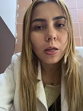 Snapshot of Brittanyrosexx chatting on March 4, 2026, 8:37 pm Brittanyrosexx online show from March 4, 2026, 8:37 pm