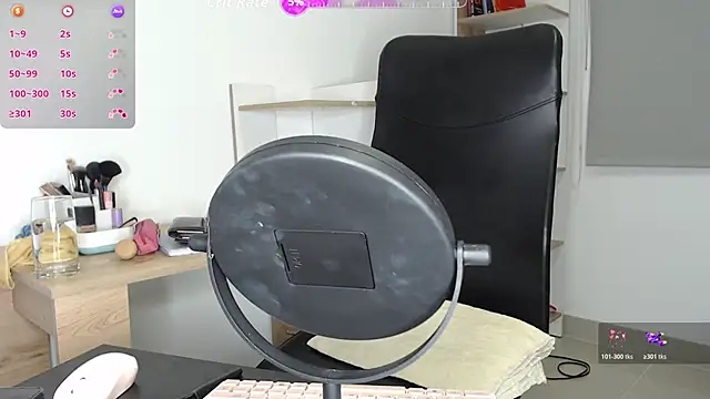 BriannaLorens online show from June 1, 2026, 2:52 pm