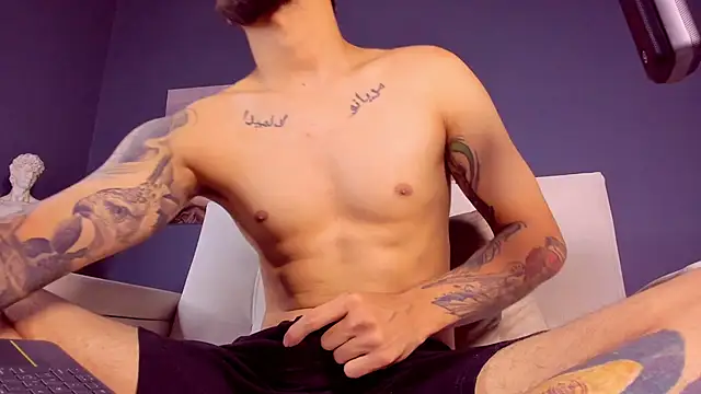 Snapshot of alessandro_duty chatting on January 1, 2025, 2:51 am alessandro duty online show from January 1, 2025, 2:51 am