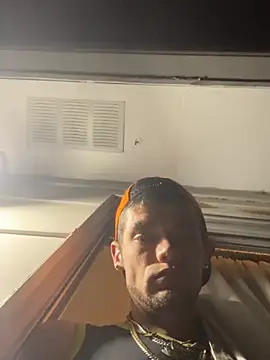 cumgitsumdic online show from April 15, 2026, 9:38 am