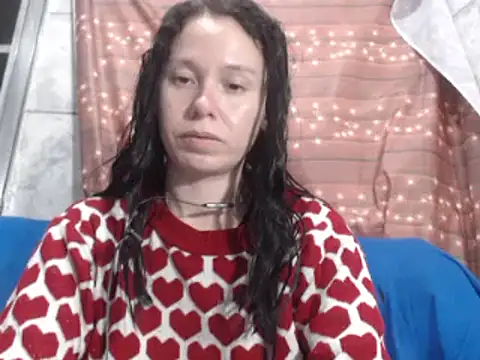 Snapshot of Venusluxodomme chatting on September 28, 2025, 5:35 am Venusluxodomme online show from September 28, 2025, 5:35 am