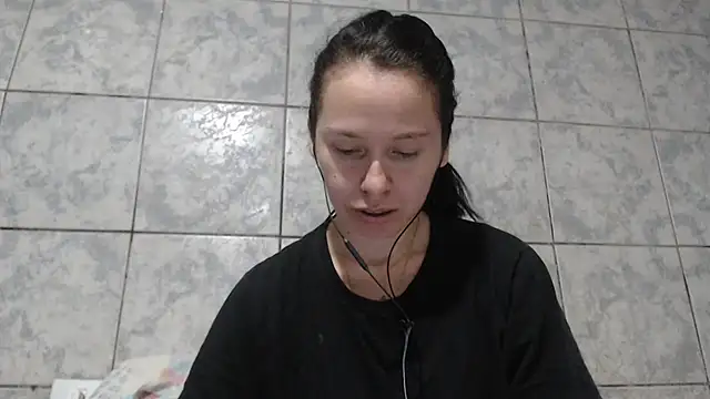 Snapshot of Venusluxodomme chatting on October 4, 2025, 7:28 am Venusluxodomme online show from October 4, 2025, 7:28 am