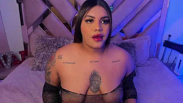 Snapshot of Victoria14_ chatting on January 12, 2025, 1:11 am Victoria14 online show from January 12, 2025, 1:11 am