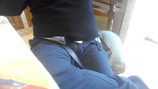 Snapshot of polloiw chatting on October 31, 2025, 2:18 pm polloiw online show from October 31, 2025, 2:18 pm