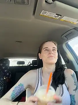 lolabunny9 online show from January 10, 2026, 7:37 pm