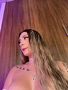 bunny bicht online show from July 23, 2026, 8:29 pm