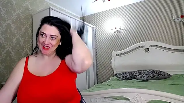 Evelyn Shy online show from March 19, 2026, 8:40 am