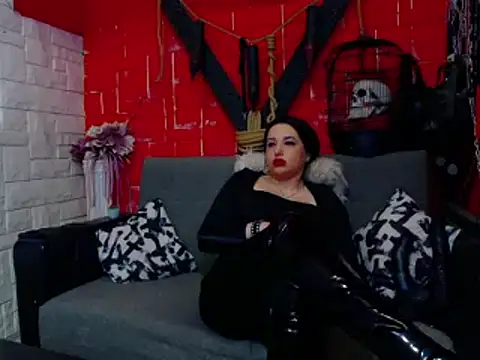 Snapshot of MistressRachelle chatting on January 29, 2025, 7:43 pm MistressRachelle online show from January 29, 2025, 7:43 pm