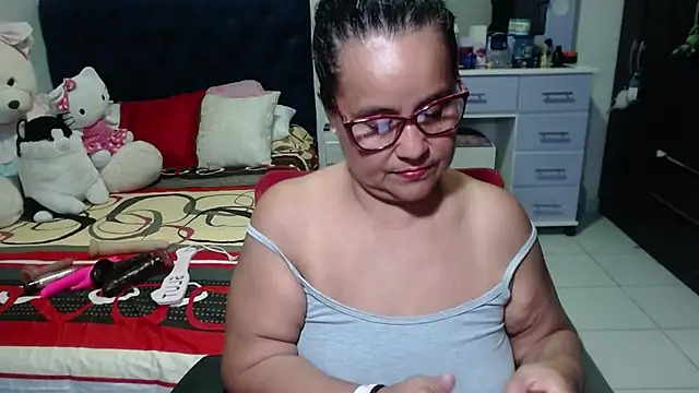 pervert mommy  online show from November 18, 2025, 9:58 am