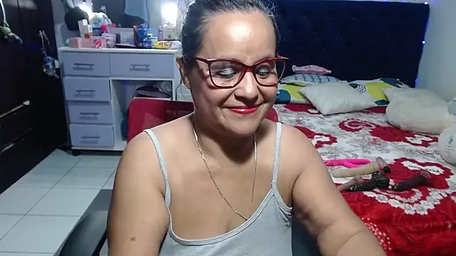pervert mommy  online show from May 27, 2026, 11:07 am