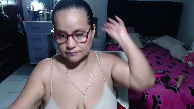 Snapshot of pervert_mommy_ chatting on July 18, 2026, 9:57 am pervert mommy online show from July 18, 2026, 9:57 am