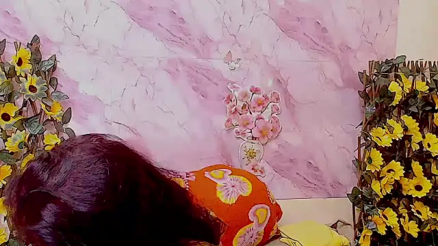 IndianAllure online show from January 8, 2026, 5:54 am