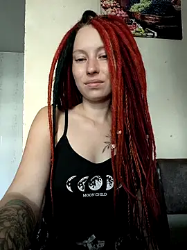 Snapshot of Frost_foxy chatting on September 18, 2025, 5:31 am Frost foxy online show from September 18, 2025, 5:31 am