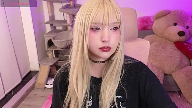 KuroChan420 online show from February 21, 2026, 2:12 am