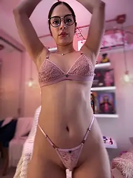 Zoe Bae online show from April 17, 2026, 12:35 am