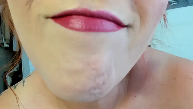 Snapshot of SexyCaitlynHot chatting on November 5, 2025, 8:09 pm SexyCaitlynHot online show from November 5, 2025, 8:09 pm