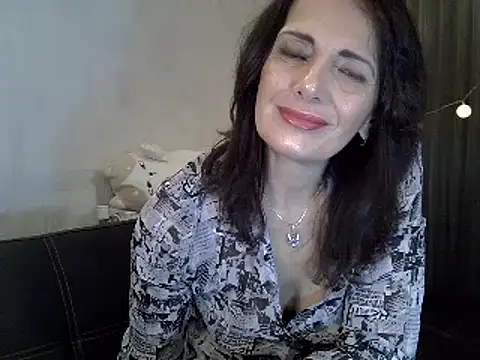 Snapshot of DreamMarianna chatting on January 26, 2025, 9:51 pm DreamMarianna online show from January 26, 2025, 9:51 pm