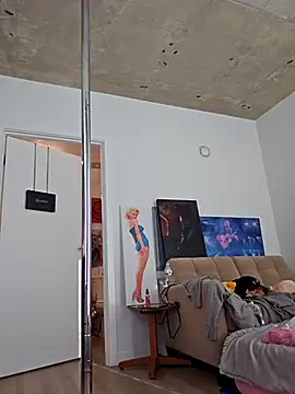 NikiFm online show from February 10, 2026, 11:31 pm