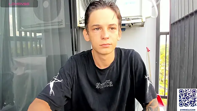 MiracleCam online show from October 15, 2025, 12:00 am