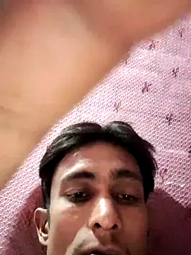 Snapshot of hq9870a chatting on February 9, 2026, 5:17 pm hq9870a online show from February 9, 2026, 5:17 pm