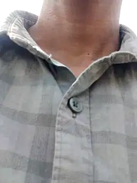 Snapshot of hq9870a chatting on February 25, 2026, 6:23 am hq9870a online show from February 25, 2026, 6:23 am