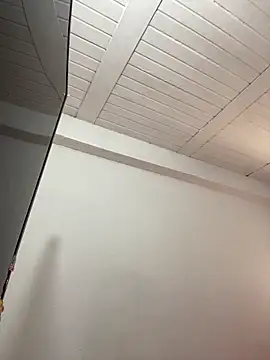 AlondraDiossa03 online show from April 11, 2026, 4:33 pm