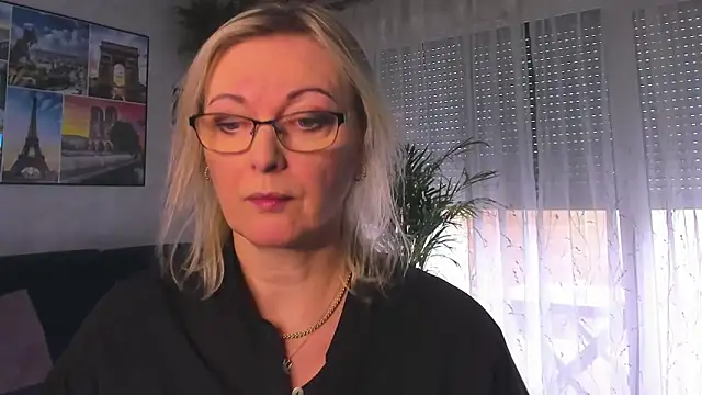 vanessa chat online show from February 3, 2026, 2:11 pm