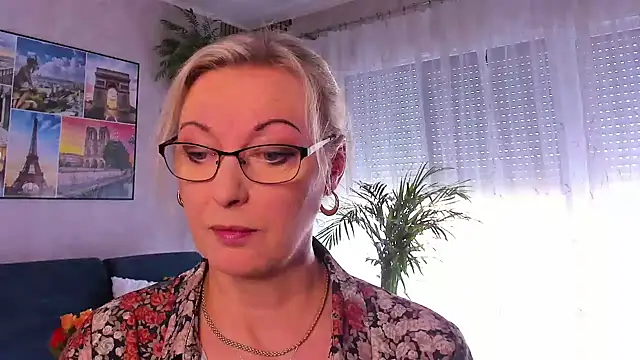 vanessa chat online show from May 14, 2026, 1:18 pm