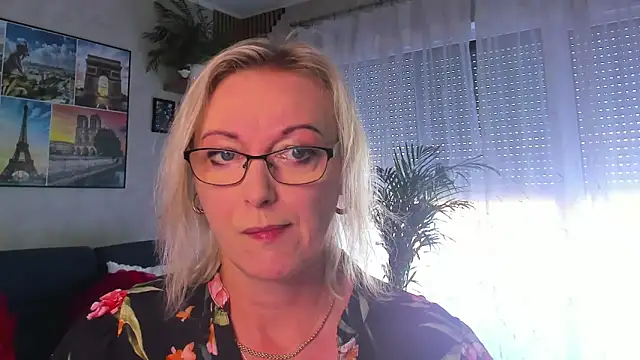 Snapshot of vanessa_chat chatting on June 17, 2026, 1:23 pm vanessa chat online show from June 17, 2026, 1:23 pm