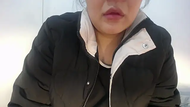 Snapshot of Squirt_tsunami_268 chatting on February 19, 2025, 3:27 pm Squirt tsunami 268 online show from February 19, 2025, 3:27 pm