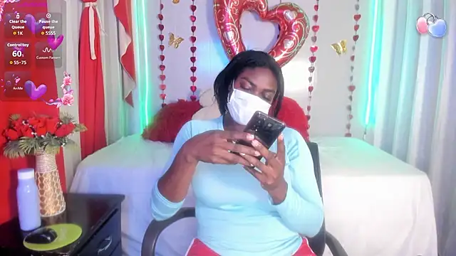 Snapshot of Emabland2 chatting on February 16, 2026, 2:57 pm Emabland2 online show from February 16, 2026, 2:57 pm