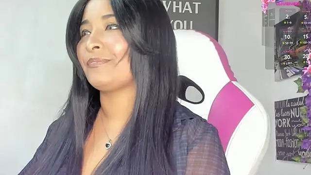 paola ih online show from December 26, 2024, 2:37 pm