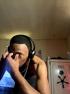 Snapshot of Tristris100 chatting on October 30, 2025, 6:19 pm Tristris100 online show from October 30, 2025, 6:19 pm