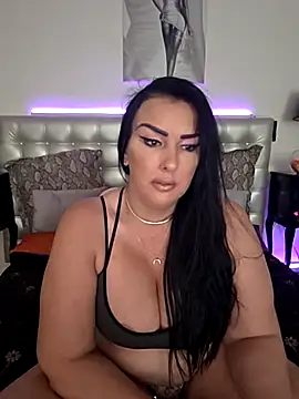 TiffanyRoxx online show from February 13, 2026, 12:01 pm