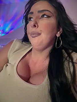 TiffanyRoxx online show from April 5, 2026, 6:16 pm